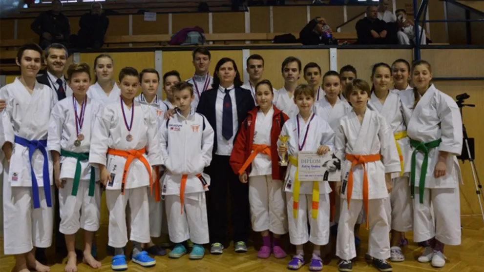 Majstri v karate v Teleráne!