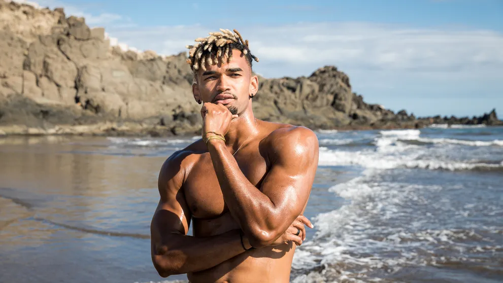 Do vily prichádza sexy Nathan: Jednu z dvojíc musí rozbiť