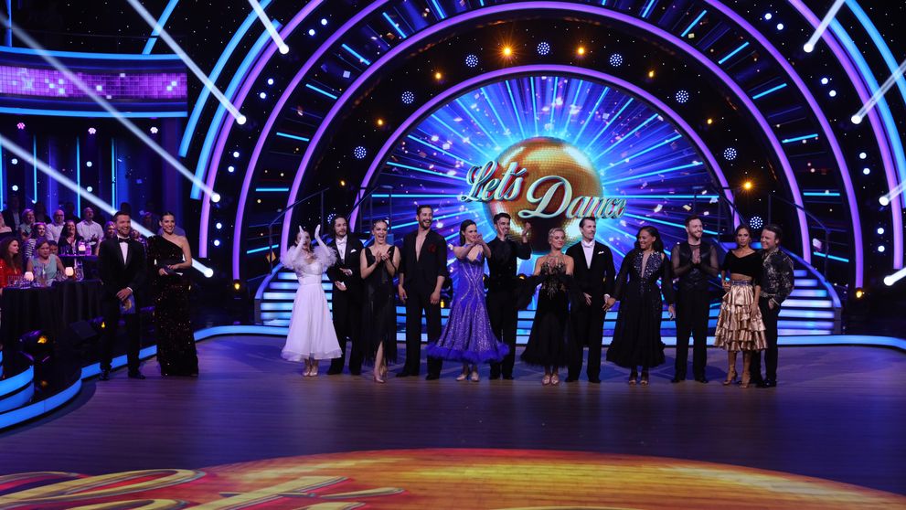 Fenomenálna šou Let's Dance v nedeľu suverénne zvíťazila, medzi politickými diskusiami kraľovalo aj napriek vládnemu bojkotu Na telo