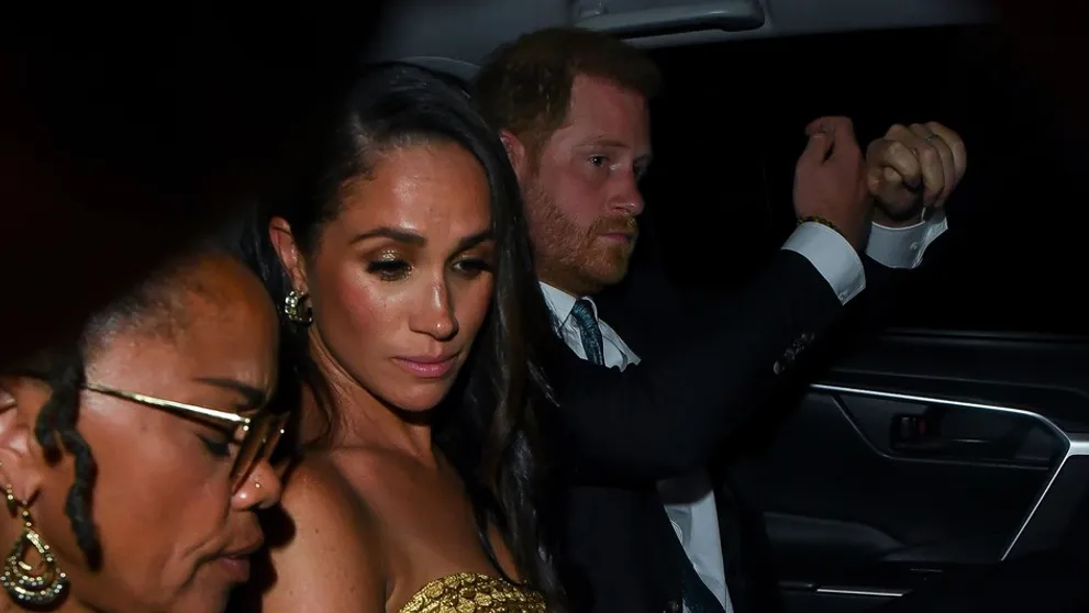 Išlo im o život. Harryho a Meghan naháňali na aute