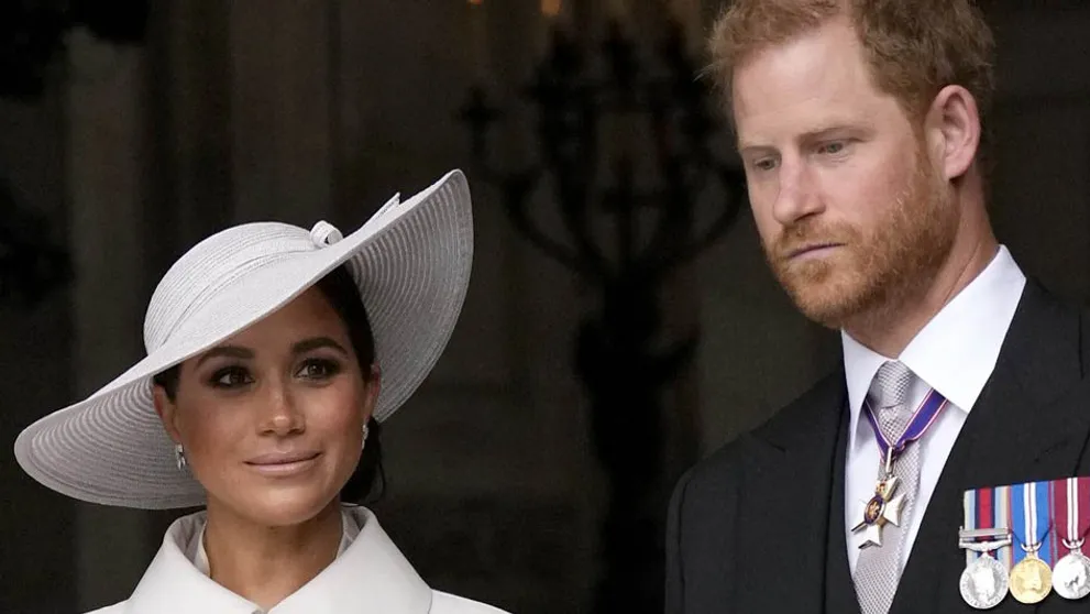 Tak kde je pravda? Nové klebety o kríze medzi Harrym a Meghan