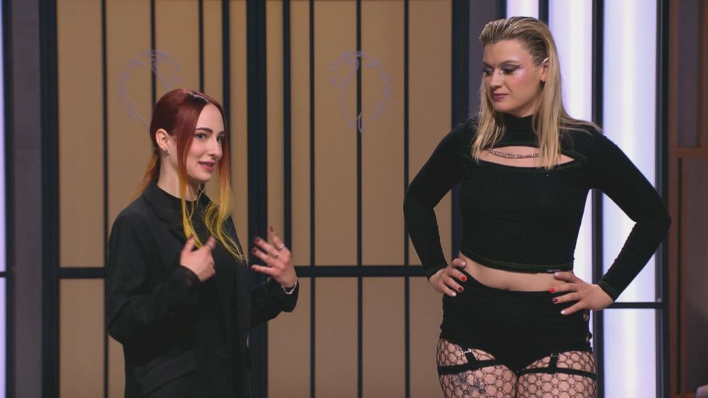 Chcela zaujať zadkom. Odišla s dlhým nosom