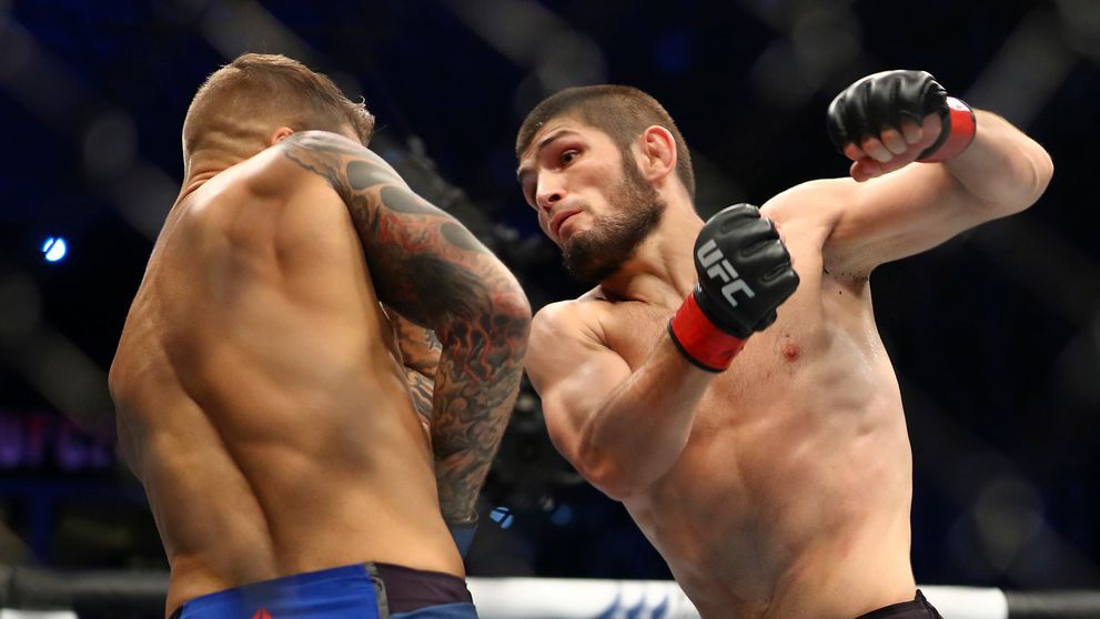 Neporaziteľný Nurmagomedov venoval triumf zosnulému otcovi a ukončil kariéru
