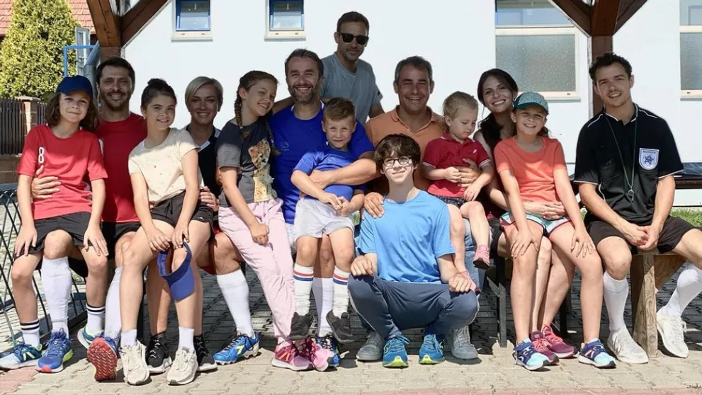 Herec z Oteckov sa oženil. Nádherné zábery zo svadby