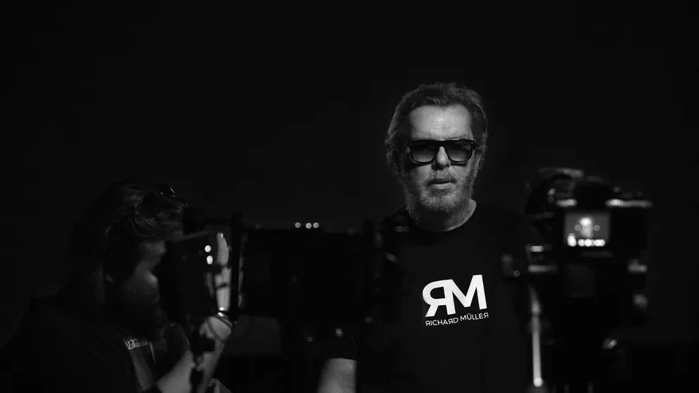 Richard Müller má po rokoch nový singel. Skladba Anomália je mimoriadne osobná!