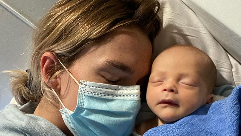 Superstaristka sa tešila zo synčeka, keď vtom prišiel šok: Diagnostikovali mu COVID-19