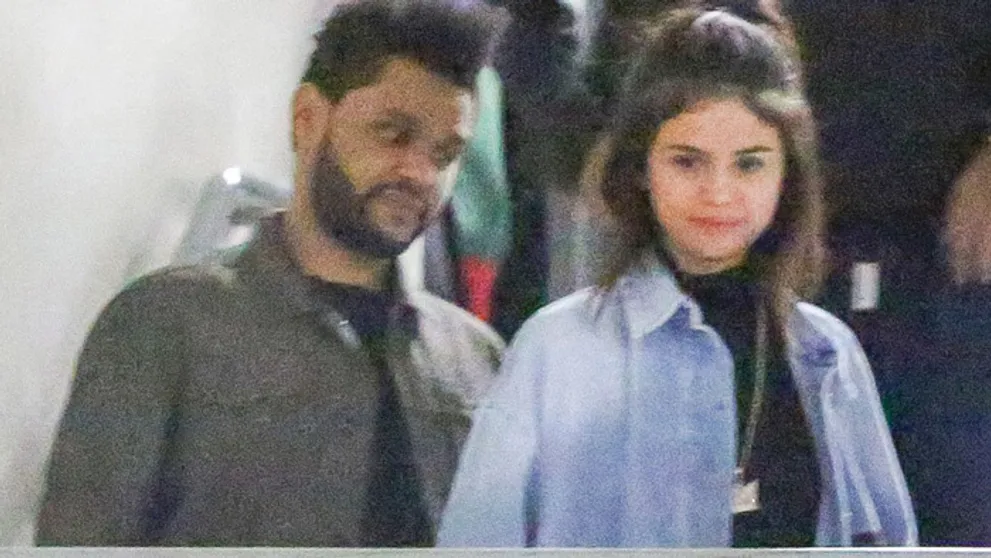 Selena Gomez ruka v ruke s novým frajerom. Hodia sa k sebe?