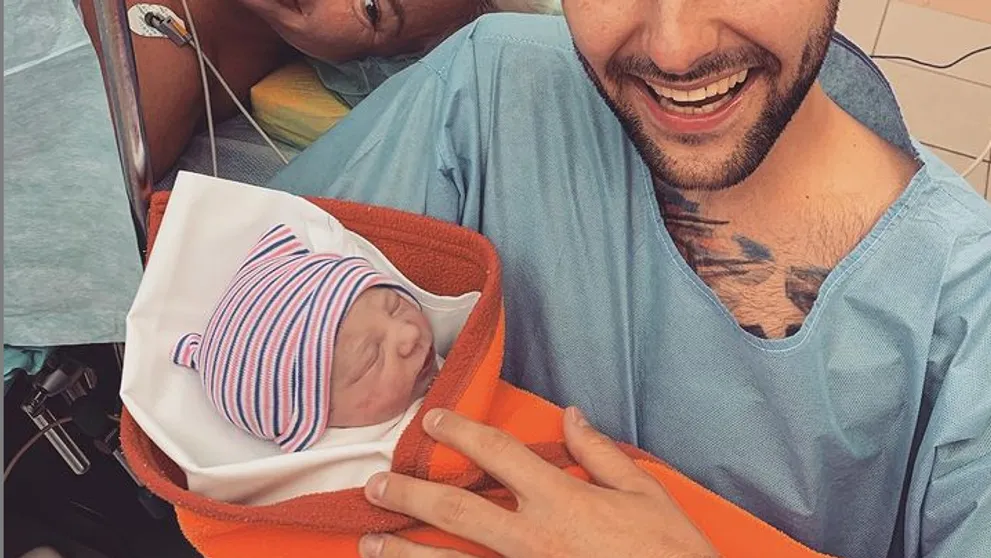 Z českej hviezdy je mamina! Prvá fotka po cisárskom reze