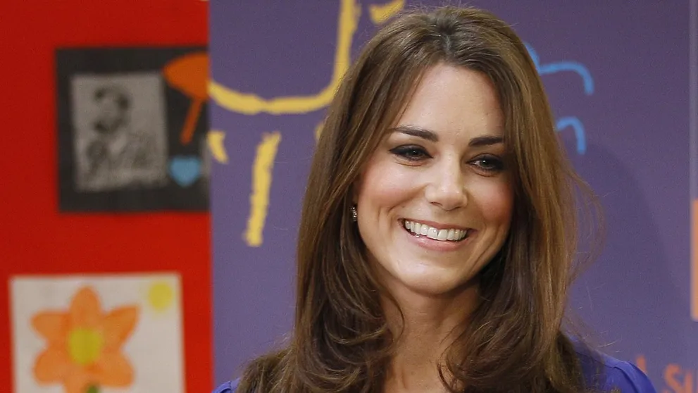 Kate Middleton na verejnosti v šatách za pár eur. Kúpiť si ich môžete aj u nás