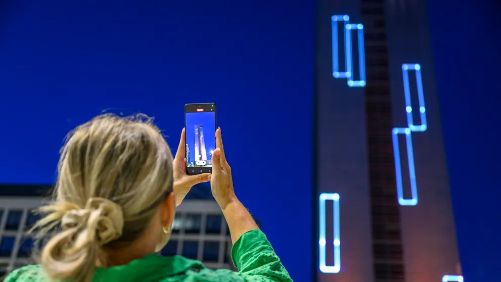 Tri noci multimediálnych zážitkov: Festival Biela noc premení Košice na impozantnú galériu súčasného umenia