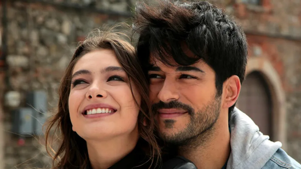 Krásna Neslihan Atagül na svadbe svojej seriálovej lásky nebude... Vieme prečo!