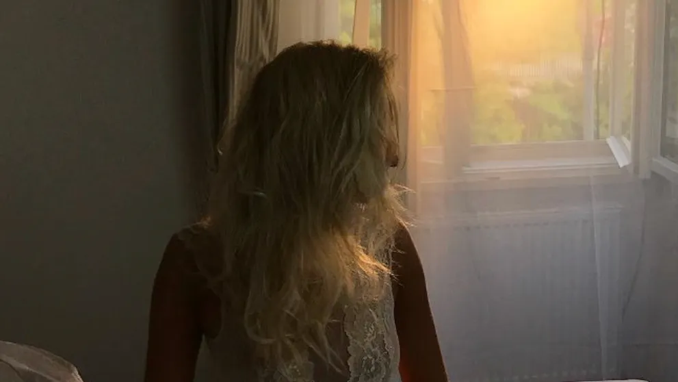 Sexy SuperStaristka v posteli: Veď jej to 