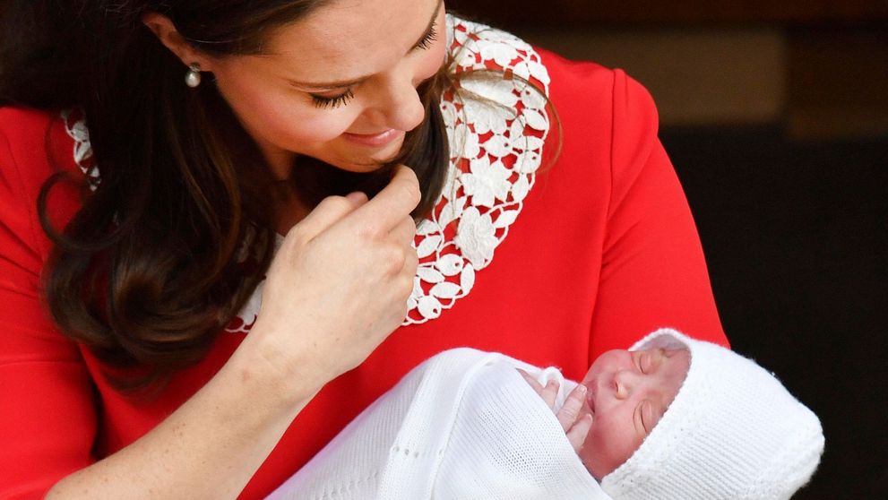 Princ Louis oslavuje rok. Jeho mama Kate ho zvečnila na nádherných fotkách