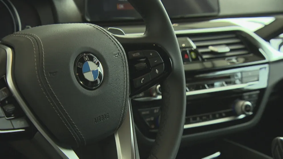 Vaše auto môže začať horieť. BMW zvoláva majiteľov týchto vozidiel do servisov