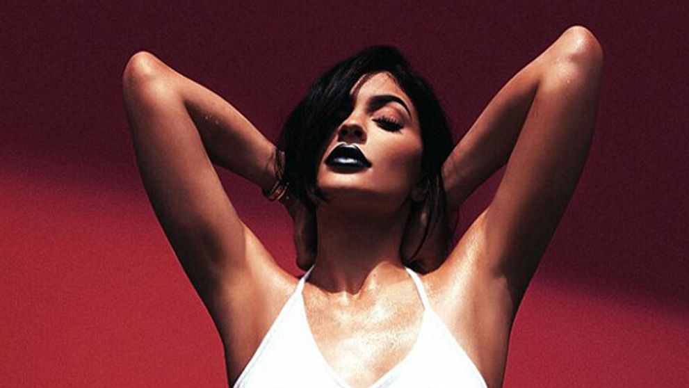 Kylie Jenner odhalená a dráždivá ako nikdy!