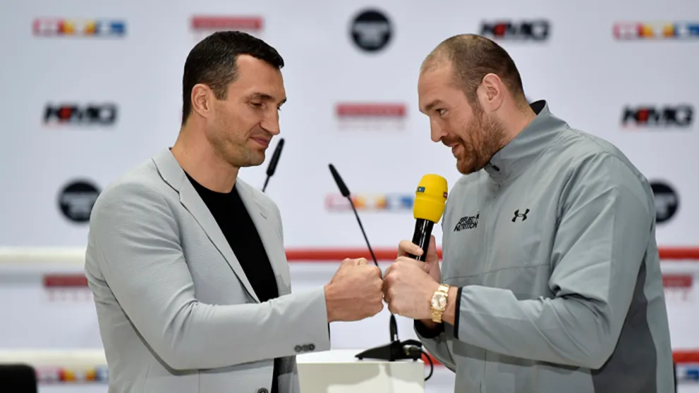 Fury opäť cúvol? Hlási zranenie, súboj s Kličkom sa odkladá