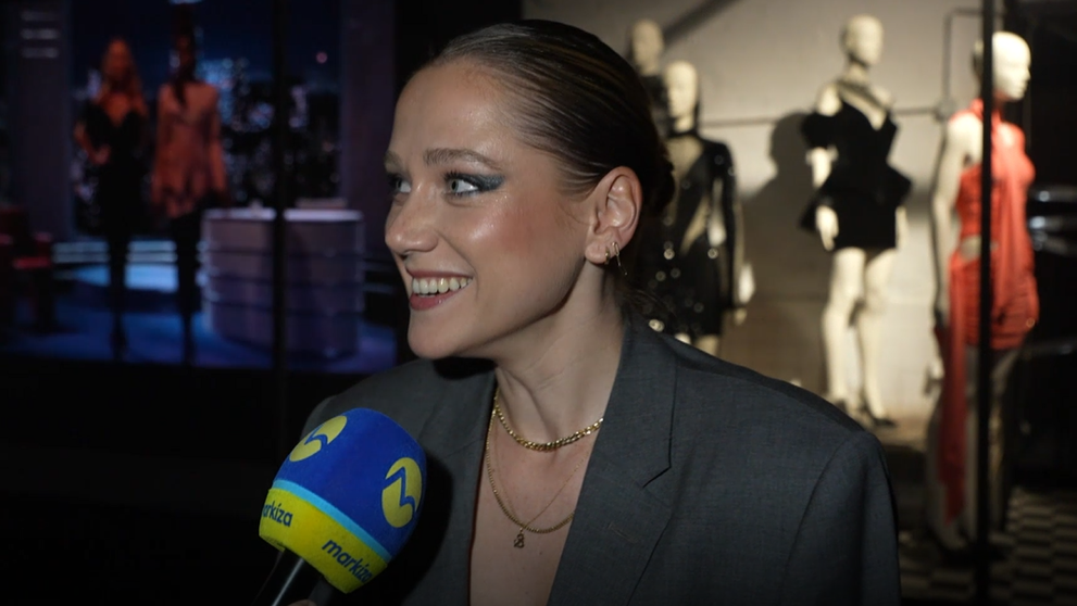 Emma sa pri tejto otázke na minulosť schuti zasmiala: Už by to viac neurobila