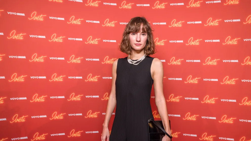 Eliška Křenková v role sestry Ivety Bartošovej. Na jej koniec nemohla myslieť