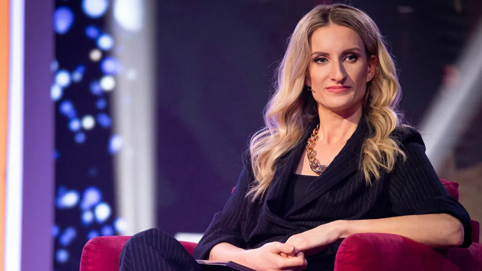 Aj profesionálka sa niekedy sekne: Adela musela vysvetľovať veľkú chybu v priamom prenose