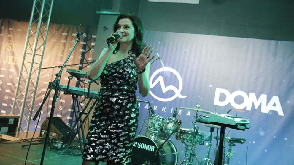 Ďalší comeback v slovenskej pop music: Vypočujte si novinku od Beáty Dubasovej!